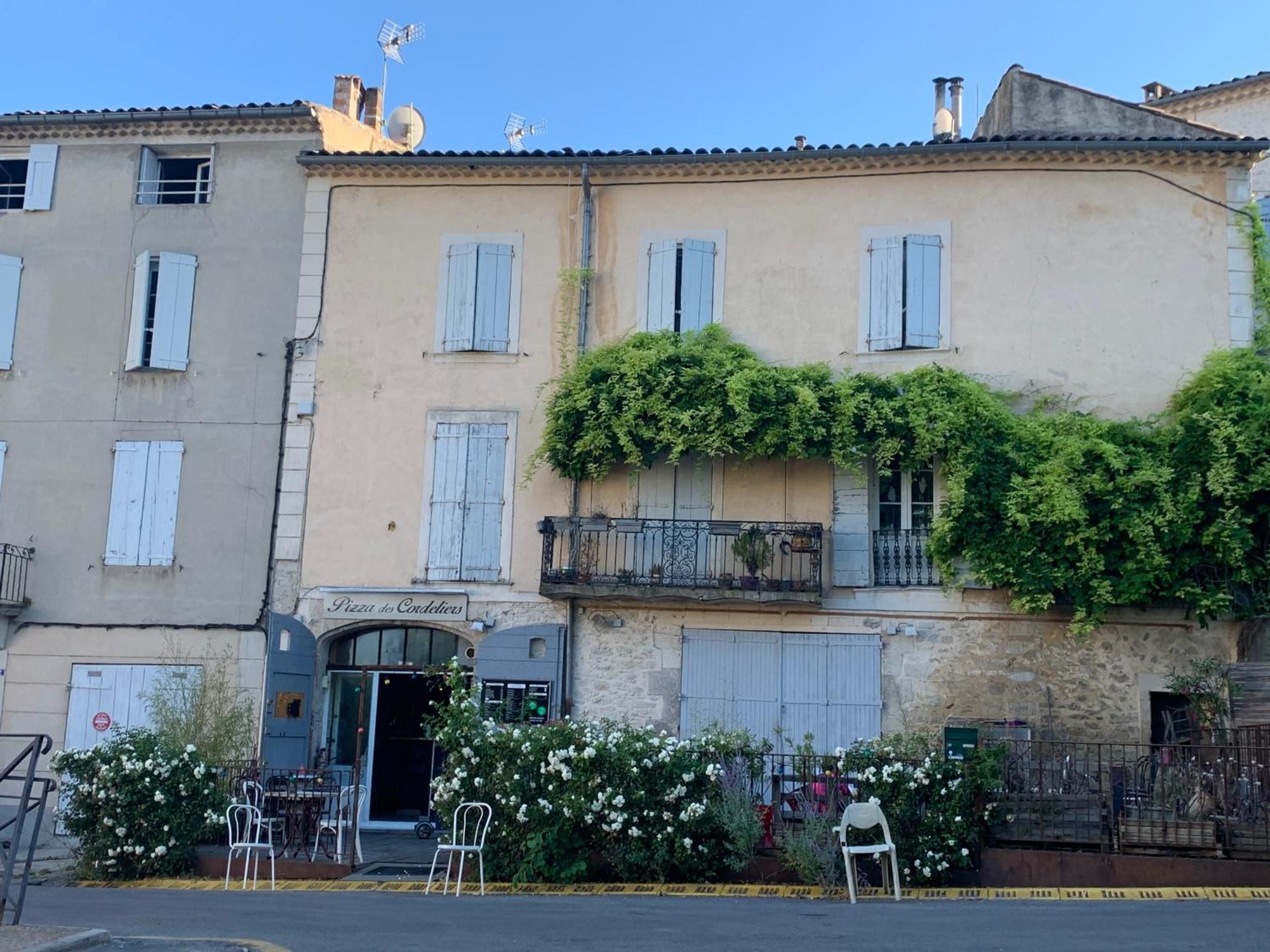Cocon Au Coeur Du Village De Forcalquier Exterior photo
